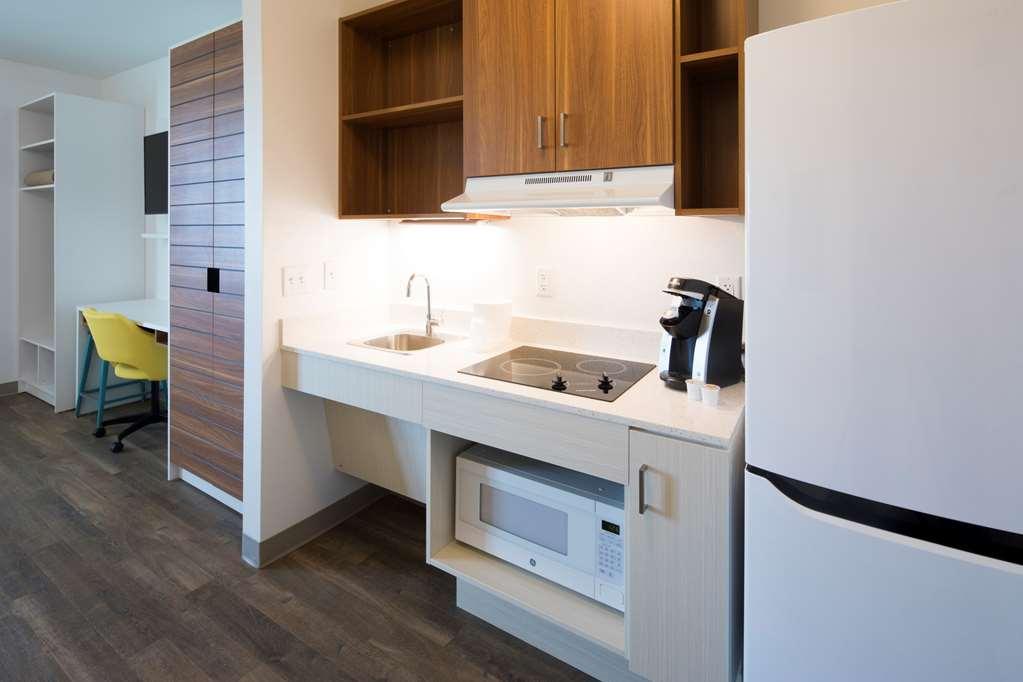 Uptown Suites Extended Stay Austin Tx - Downtown الغرفة الصورة